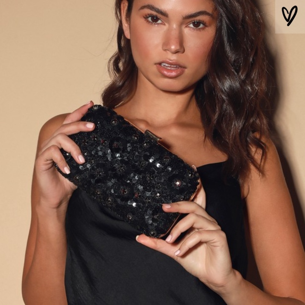 Lulus upscale black sequin box clutch